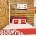 OYO 90758 D Kost In Kandri Semarang